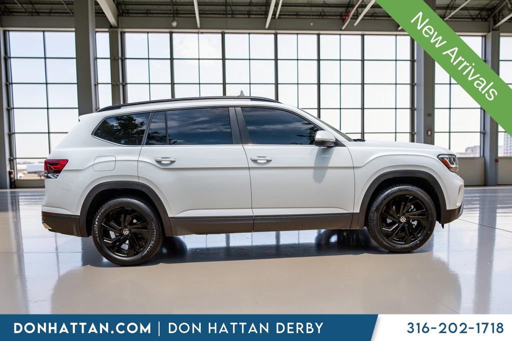 Used 2022 Volkswagen Atlas SE w/ Black Wheel Package AWD/4WD image 41