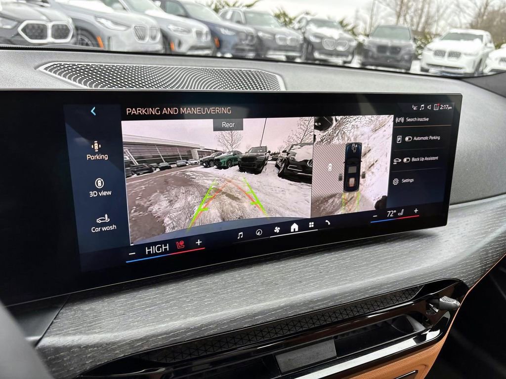 Certified 2025 BMW 330i xDrive Sedan w/ Premium Package image 20