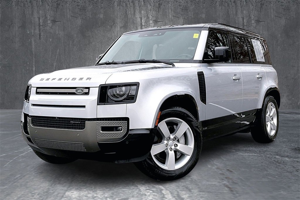 Used 2023 Land Rover Defender 110 X-Dynamic SE image 1