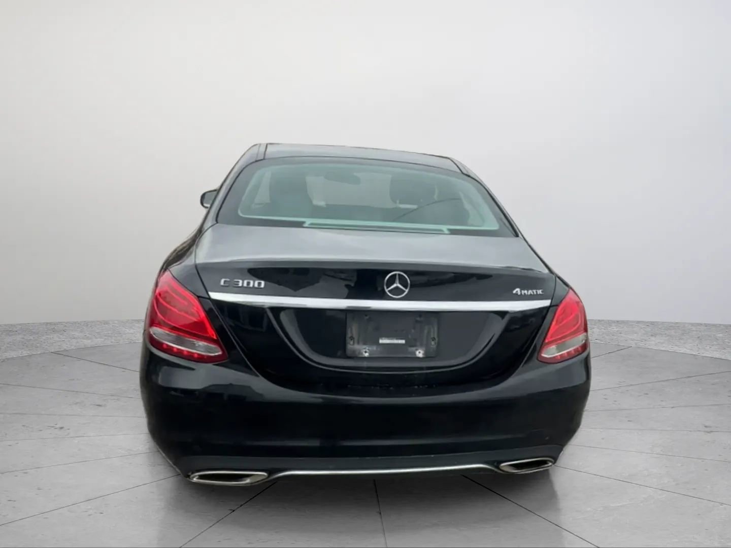 Used 2015 Mercedes-Benz C 300 4MATIC Sedan image 4