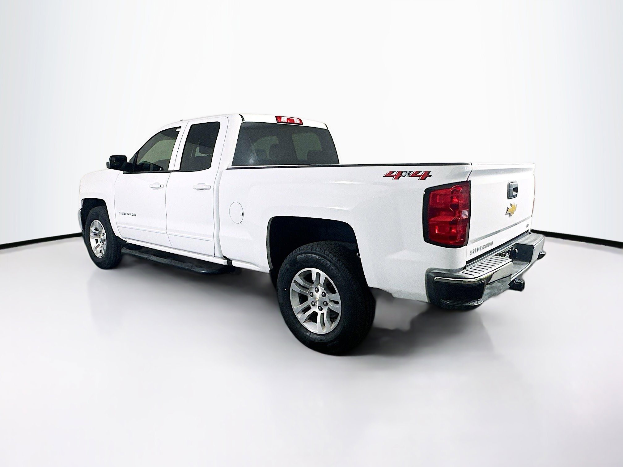 Used 2019 Chevrolet Silverado 1500 LT w/ All Star Edition AWD/4WD image 5