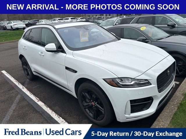 Used 2017 Jaguar F-PACE R-Sport image 12