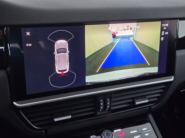 Used 2023 Porsche Cayenne image 24