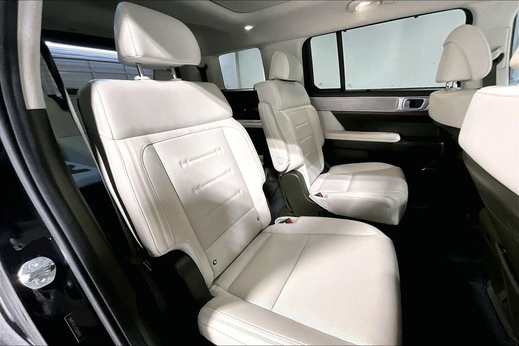 Used 2025 Hyundai Santa Fe Calligraphy image 37