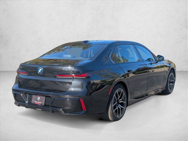 New 2026 BMW 750e xDrive image 2