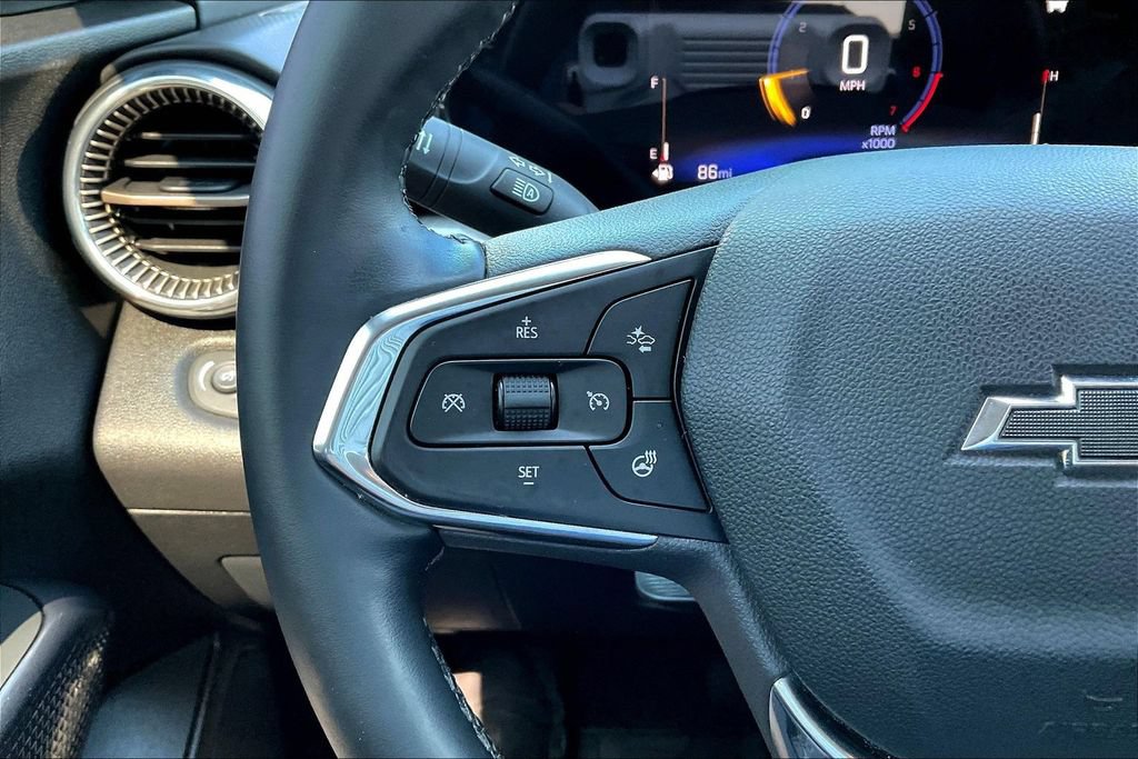 Used 2025 Chevrolet Trax ACTIV FWD image 10