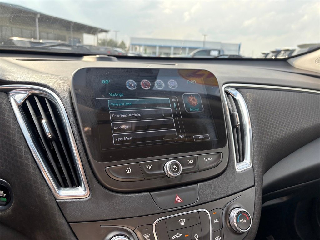 Used 2017 Chevrolet Malibu LT w/ Driver Confidence Package image 19