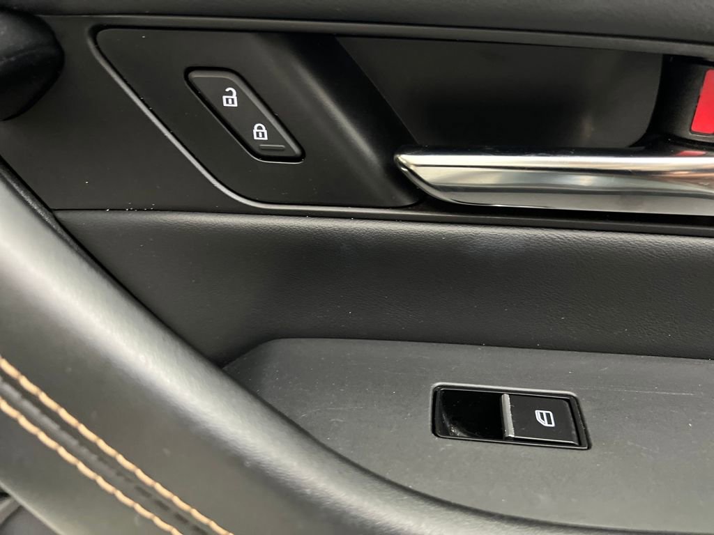 Used 2025 MAZDA CX-70 3.3 Turbo w/ Preferred Package image 25