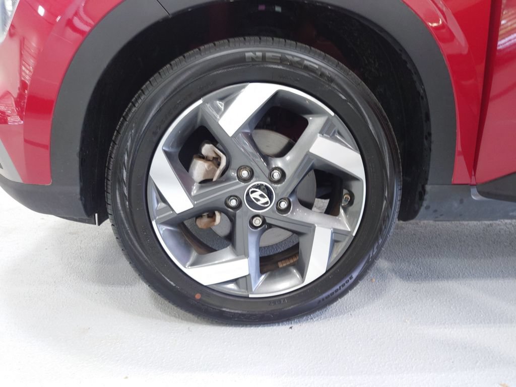 Certified 2023 Hyundai Venue Limited FWD image 27