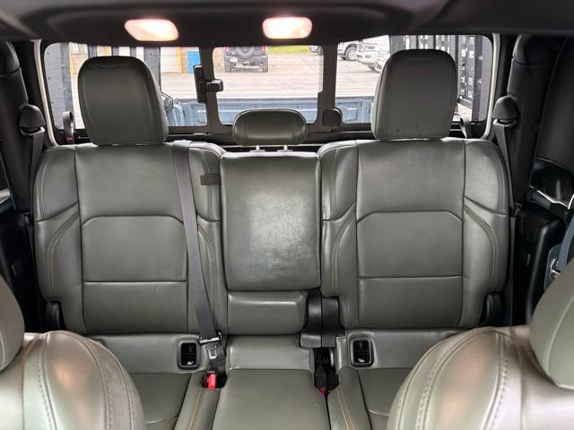 Used 2024 Jeep Gladiator Mojave AWD/4WD image 28