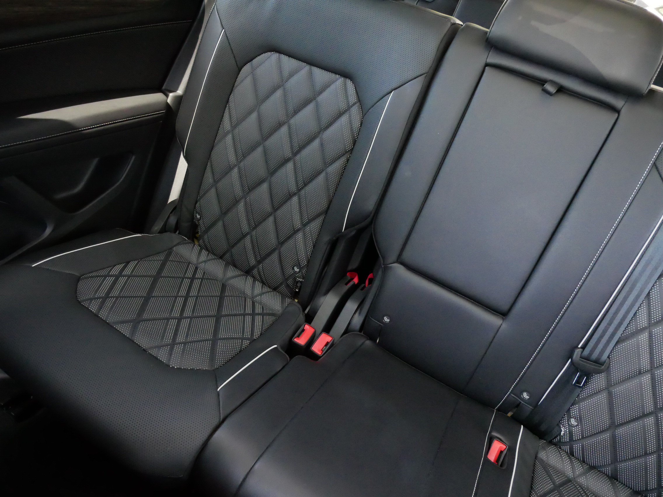 Used 2024 Volkswagen Atlas SEL Premium R-Line AWD/4WD image 12