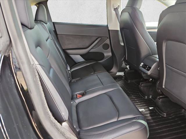 Used 2023 Tesla Model Y Performance AWD/4WD image 16