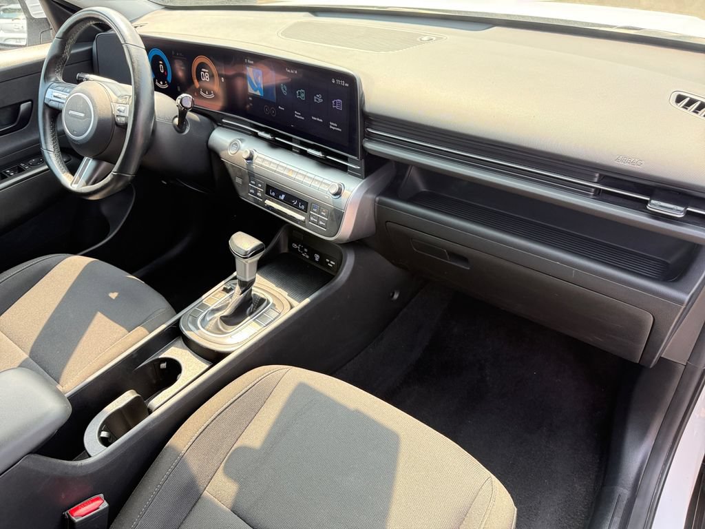 Used 2024 Hyundai Kona SEL AWD/4WD image 17
