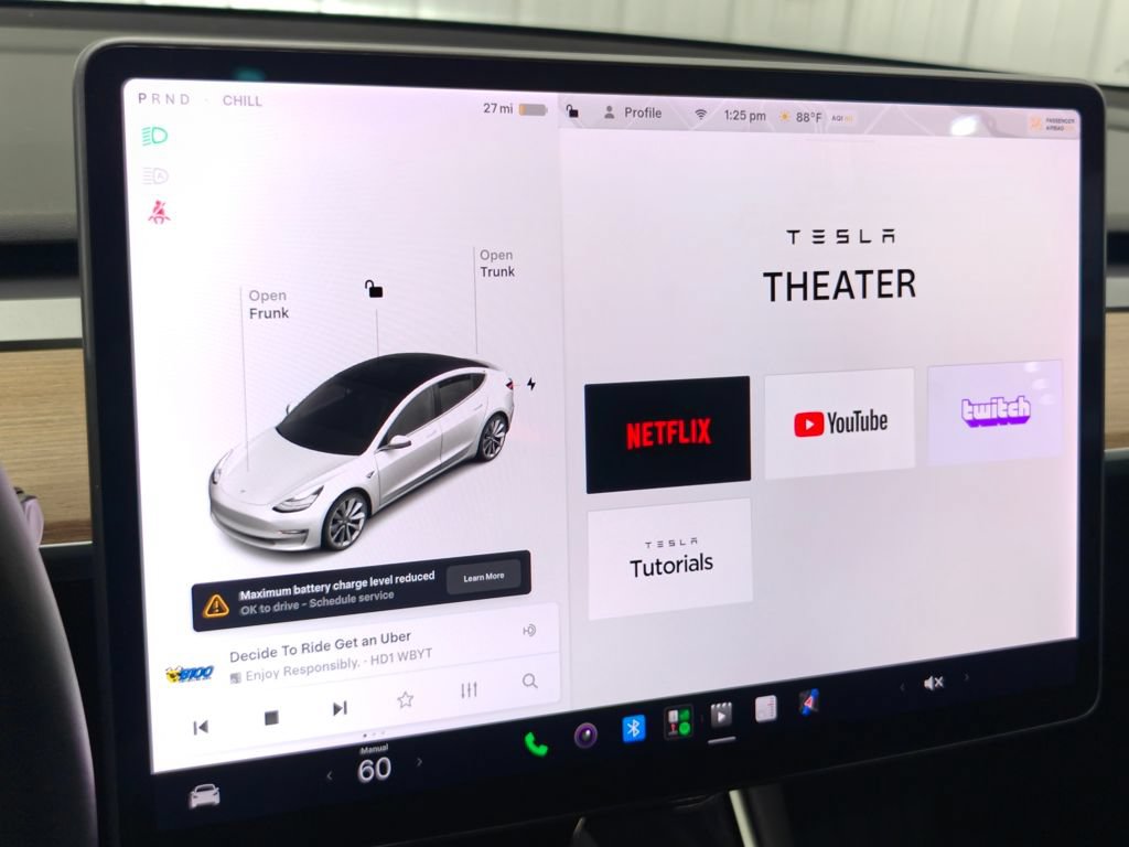 Used 2020 Tesla Model 3 Standard Range RWD image 31