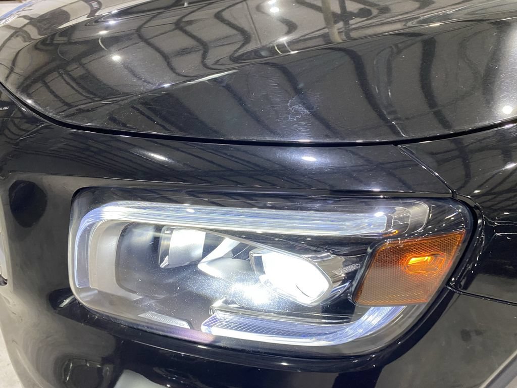 Used 2022 Mercedes-Benz GLB 250 4MATIC w/ Premium Package Lite image 21