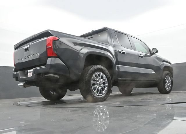 Used 2024 Toyota Tacoma Limited w/ Limited Package (LT) AWD/4WD image 28