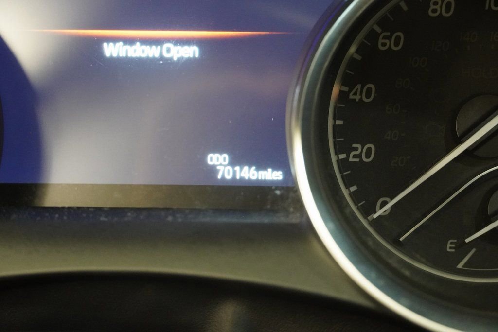 Used 2020 Toyota Camry XLE w/ Navigation Package image 7