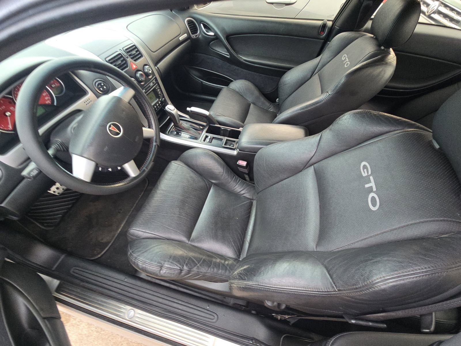 Used 2005 Pontiac GTO image 13