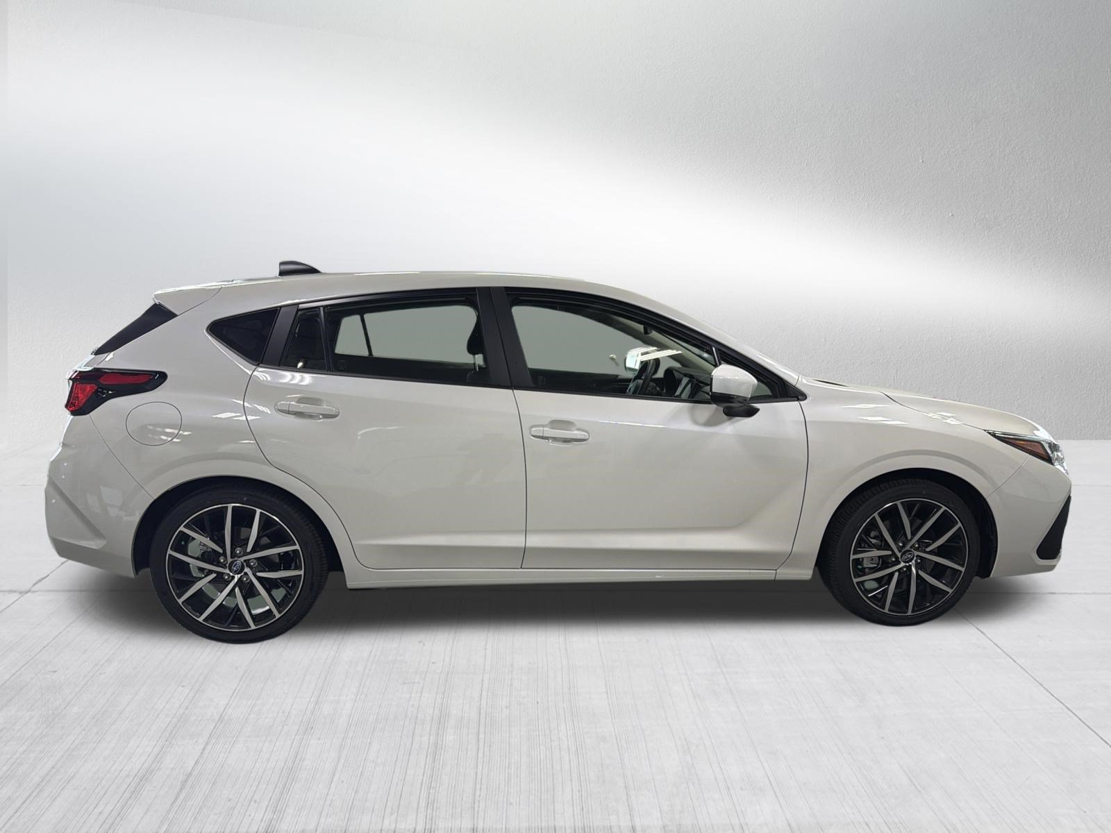 Certified 2025 Subaru Impreza 2.0i Sport AWD/4WD image 8