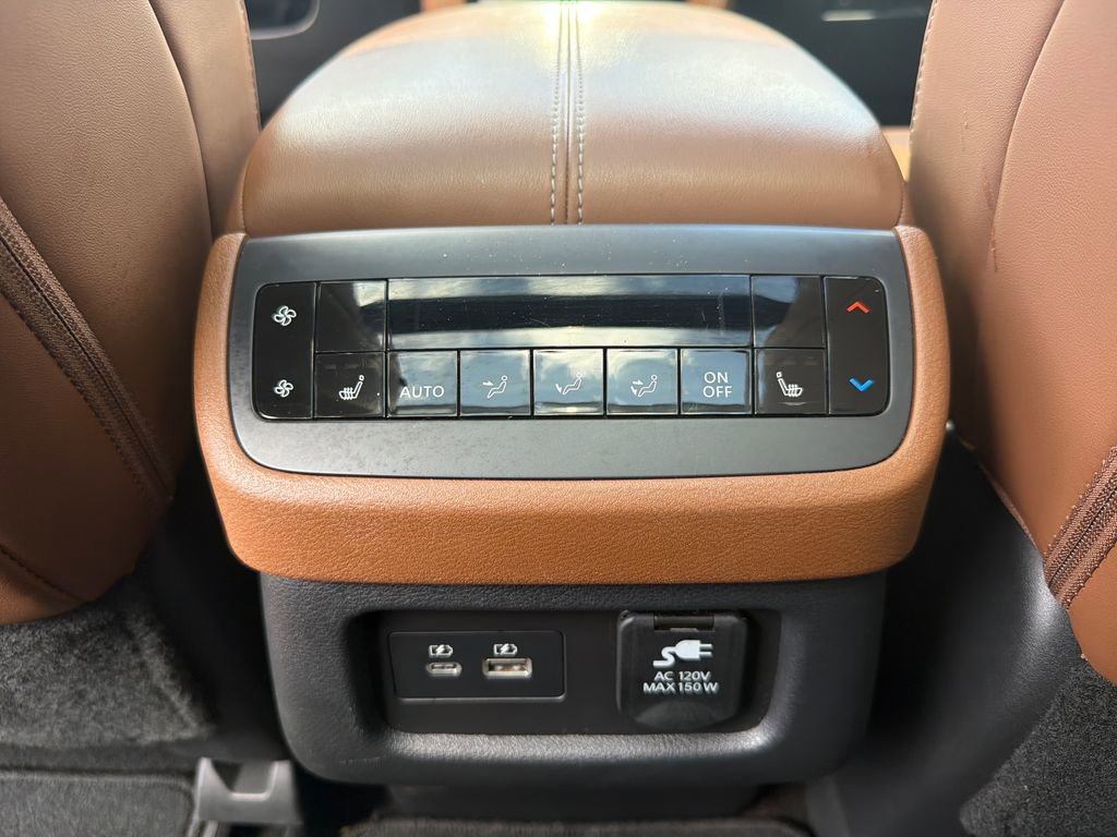 Certified 2024 Nissan Pathfinder Platinum w/ Cargo Package FWD image 24