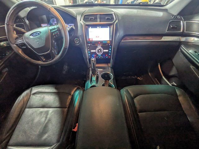 Used 2017 Ford Explorer Limited FWD image 13