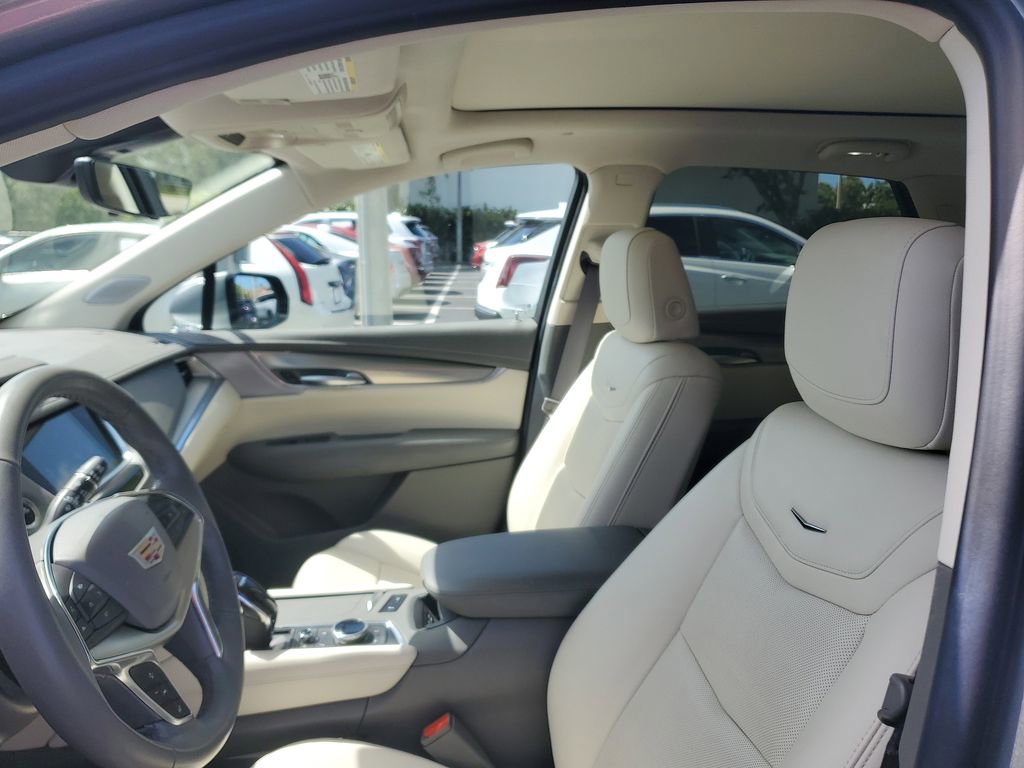 Certified 2024 Cadillac XT5 Premium Luxury w/ Technology Package FWD image 20