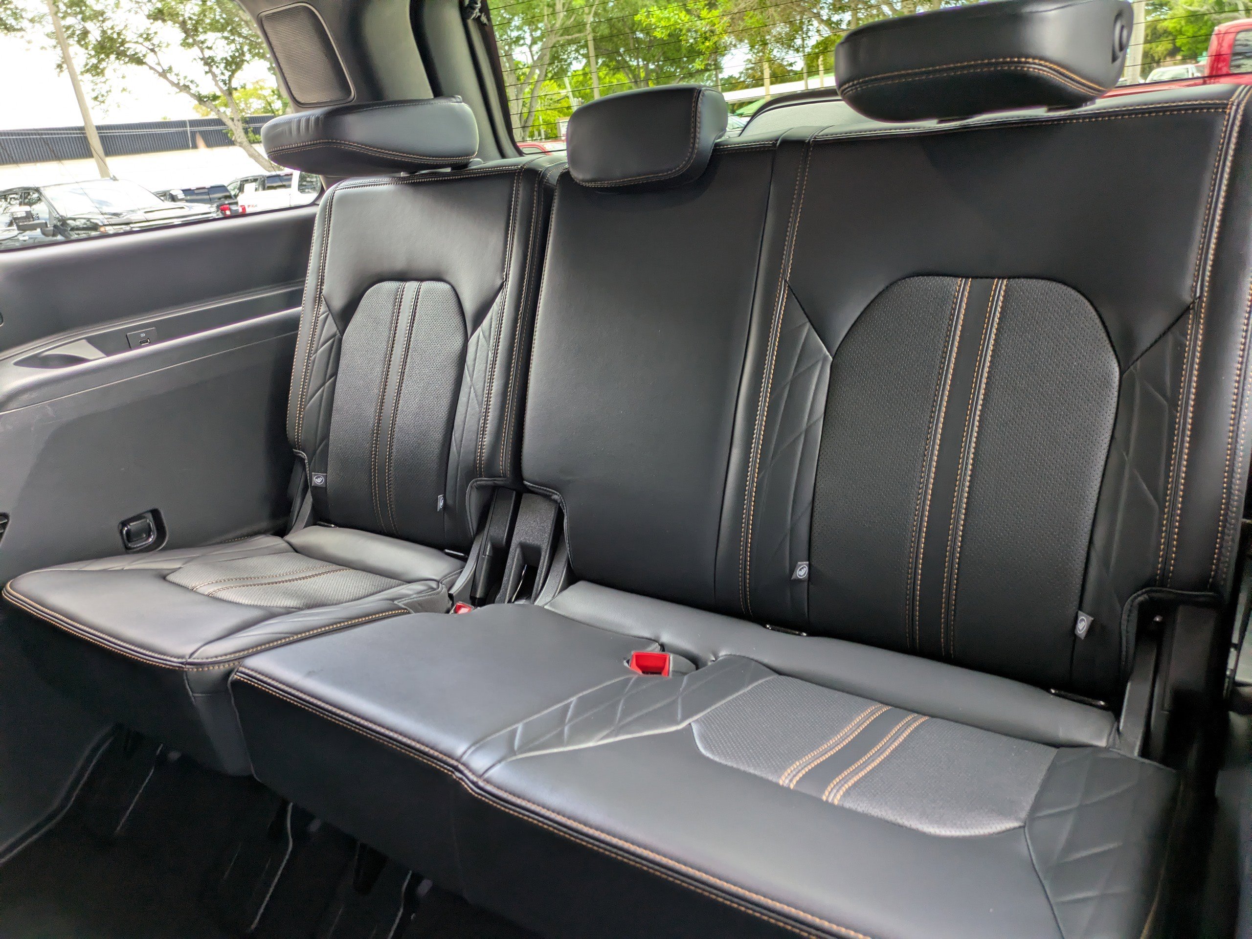 Certified 2023 Ford Expedition Platinum RWD image 16
