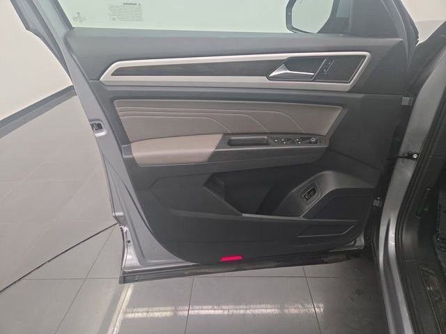 Used 2022 Volkswagen Atlas SE image 12