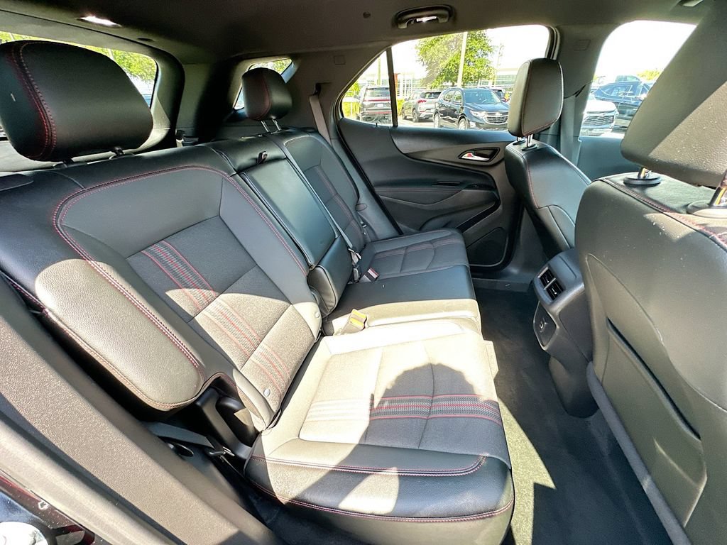 Used 2023 Chevrolet Equinox RS FWD image 26