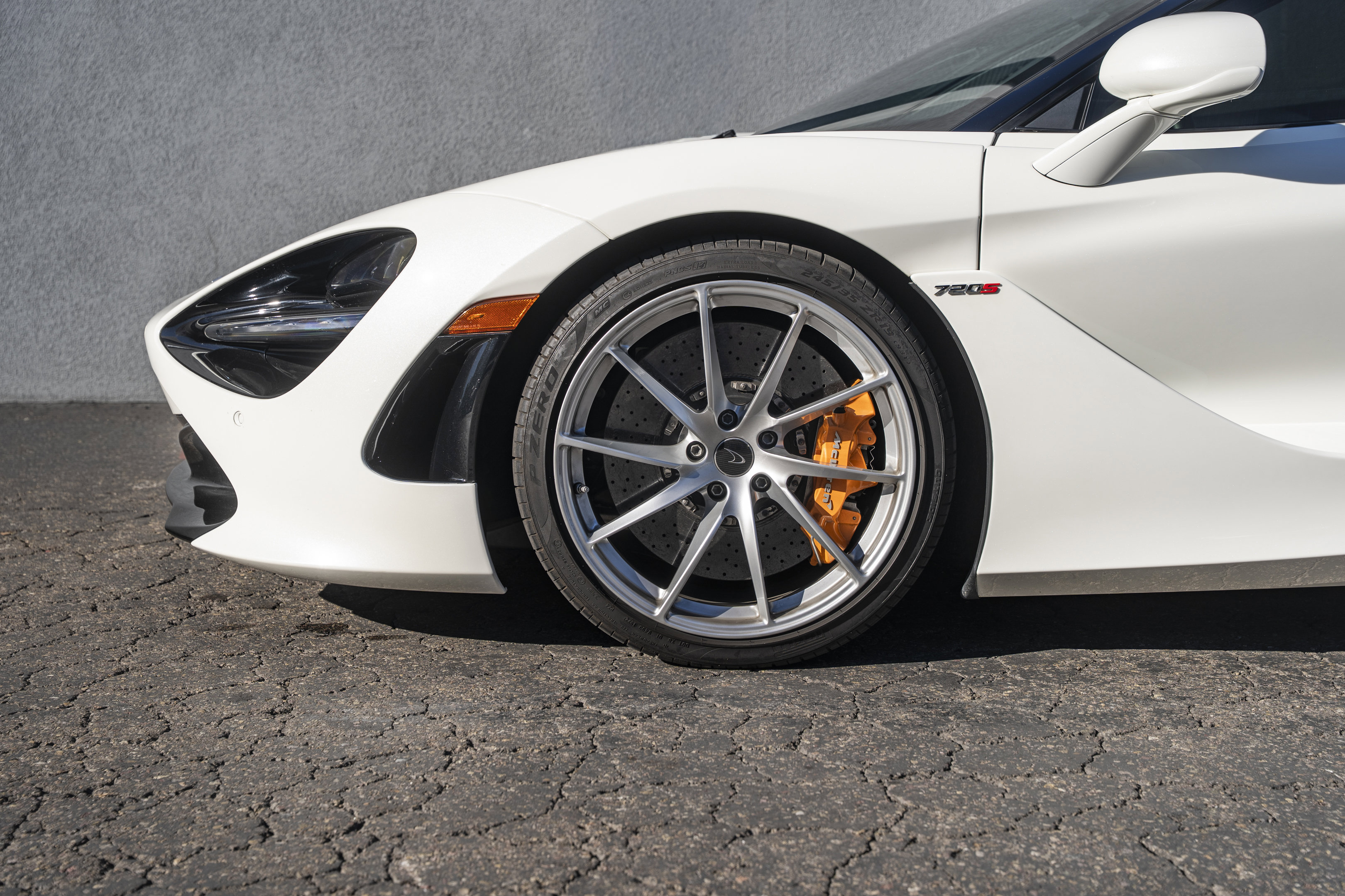 Used 2020 McLaren 720S Spider image 23