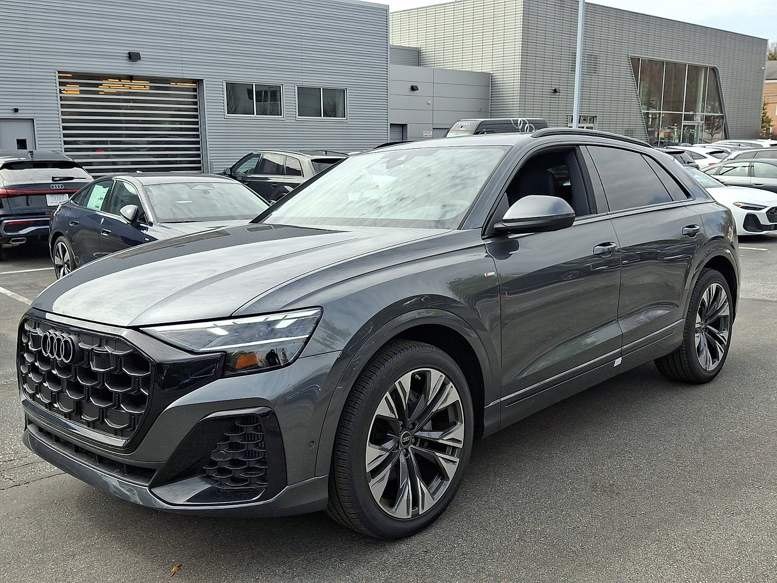 New 2026 Audi Q8 Premium Plus image 2