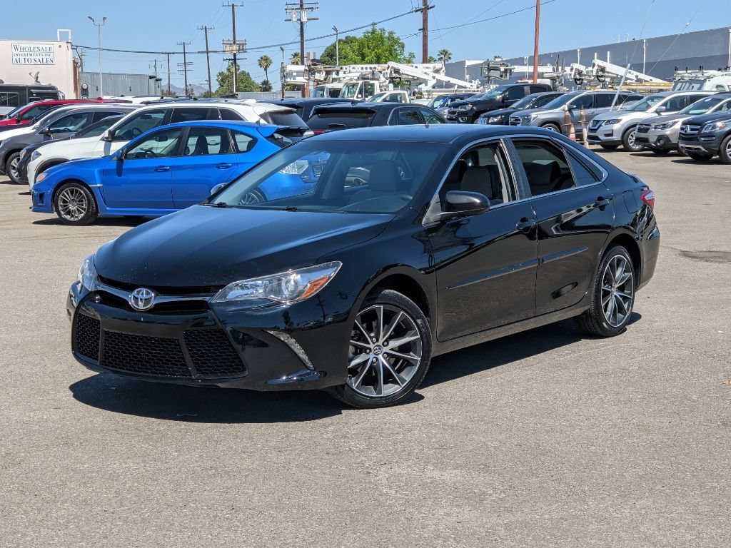 Used 2017 Toyota Camry XSE w/ Protection Package (Q2) FWD image 1