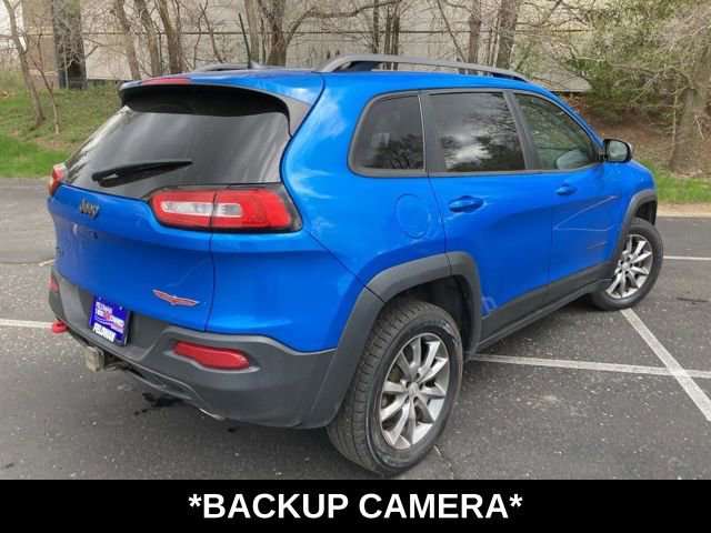 Used 2018 Jeep Cherokee Trailhawk w/ Comfort & Convenience Group AWD/4WD image 4