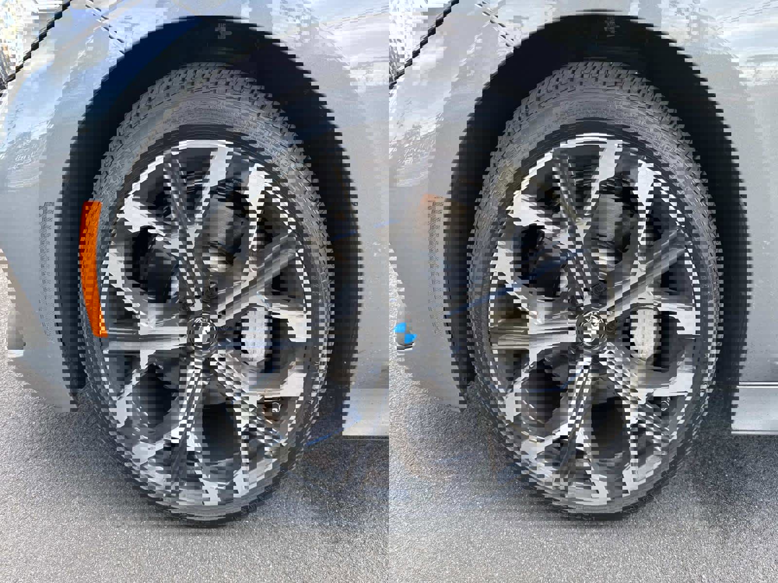 Certified 2025 BMW 330i 330i w/ M Sport Package image 10