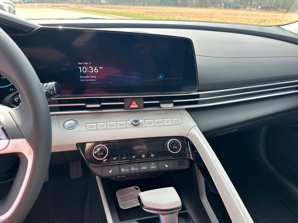 New 2026 Hyundai Elantra Limited image 27