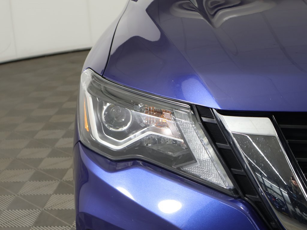 Used 2019 Nissan Pathfinder SL image 16