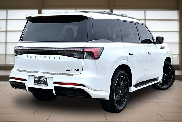 Certified 2026 INFINITI QX80 4WD image 2