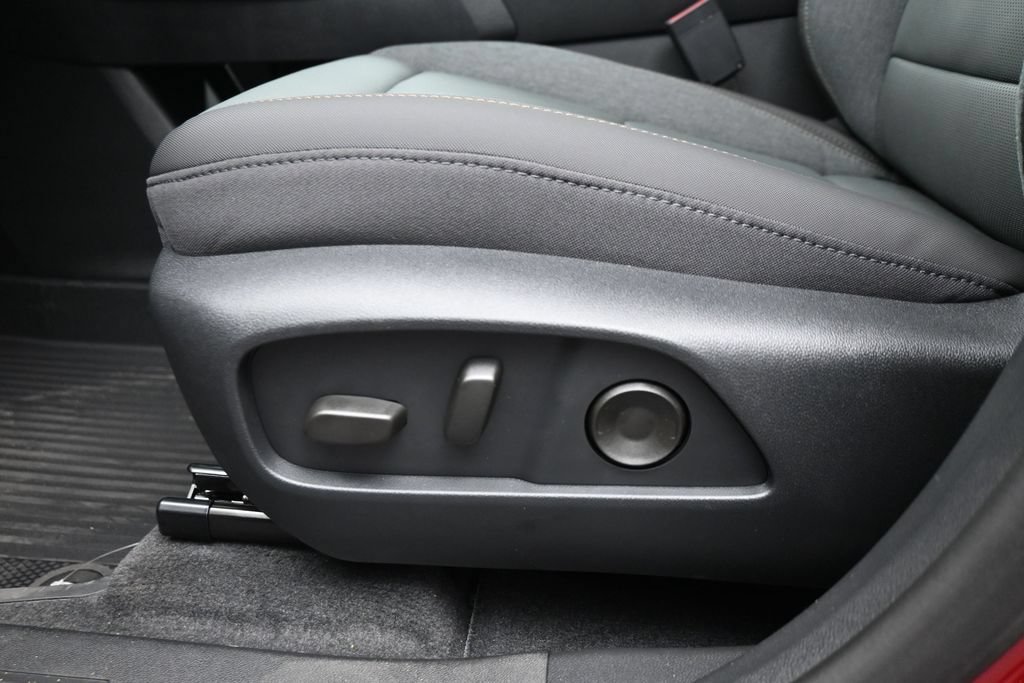 New 2026 GMC Terrain AT4 w/ Convenience Package III AWD/4WD image 23