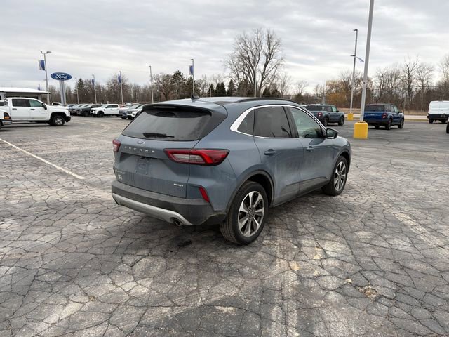 Used 2023 Ford Escape Platinum image 6