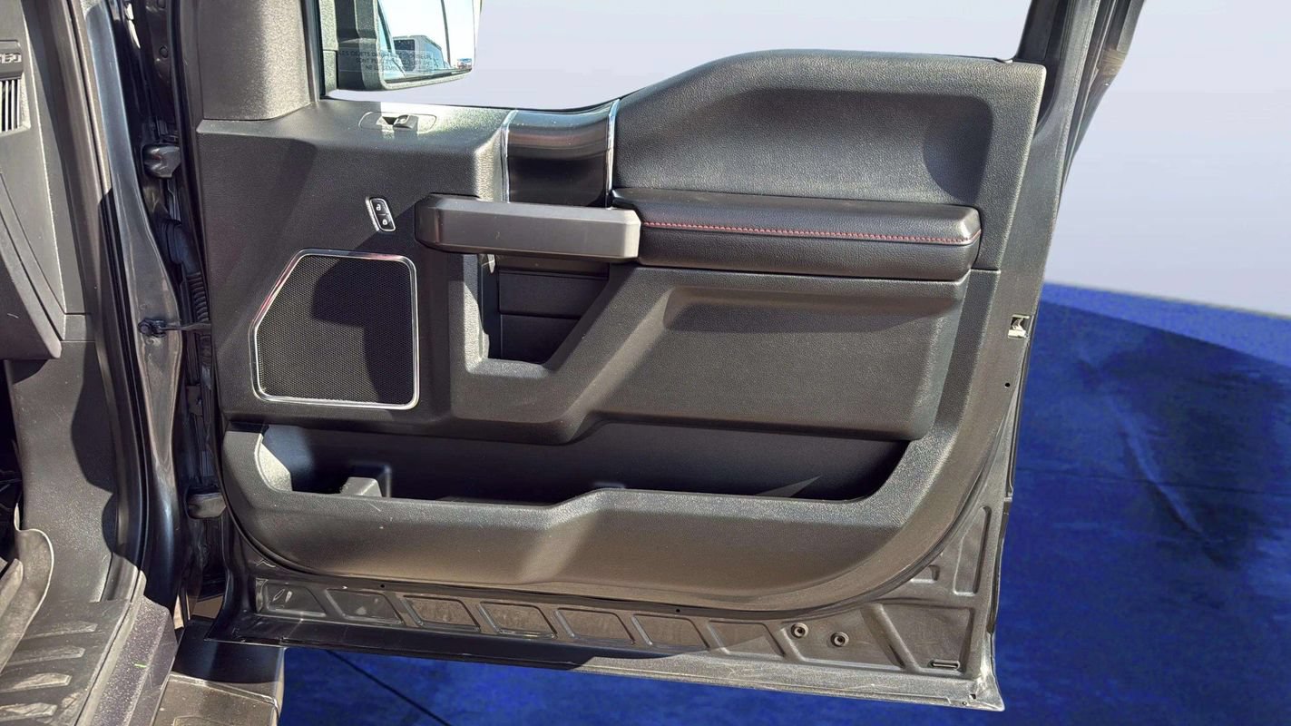 Used 2019 Ford F150 Lariat w/ Equipment Group 502A Luxury AWD/4WD image 20
