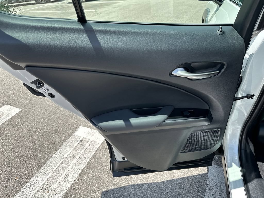 Used 2021 Lexus UX 200 w/ Accessory Package (Z2) FWD image 33