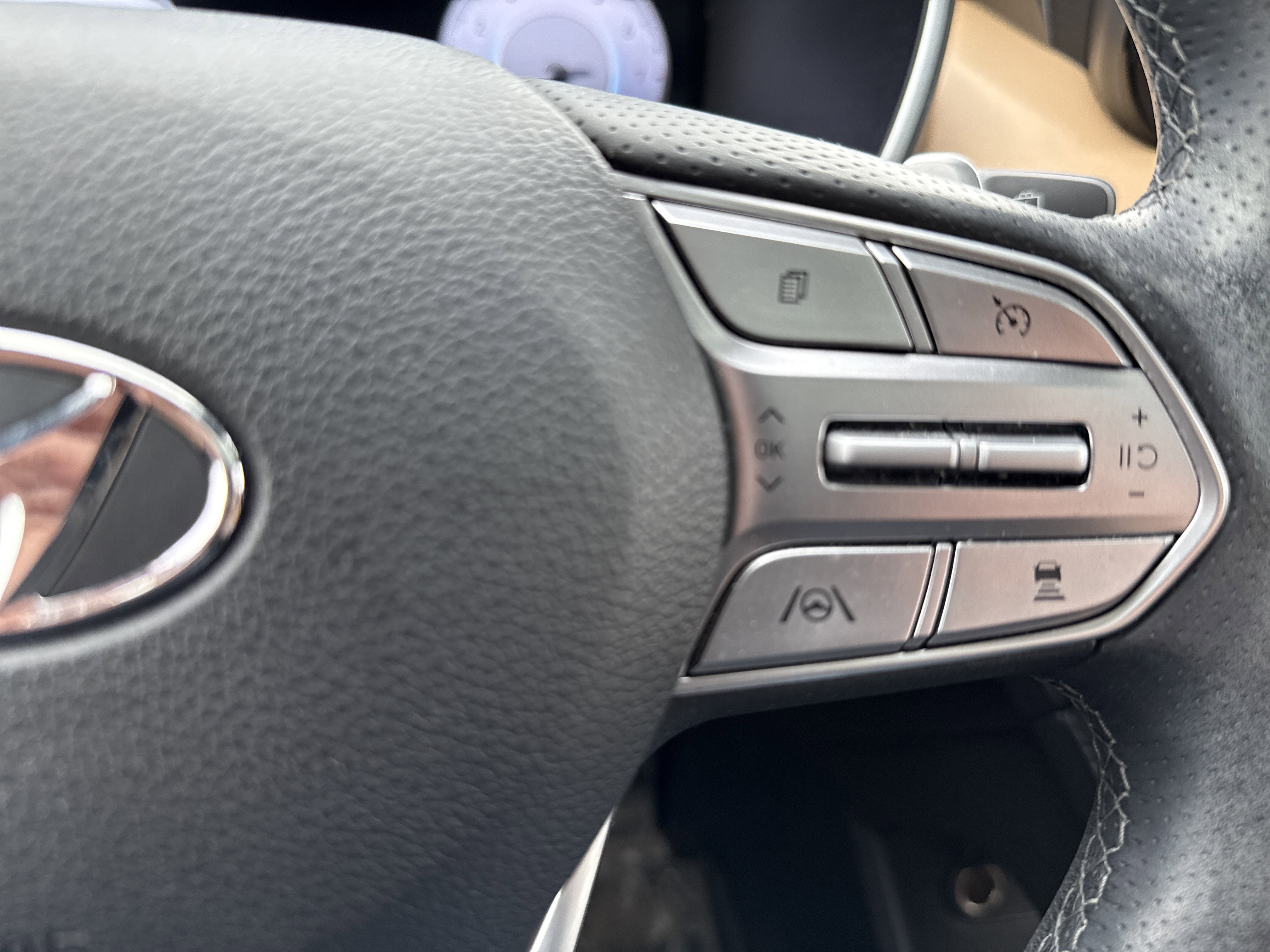 Used 2023 Hyundai Santa Fe Calligraphy image 19