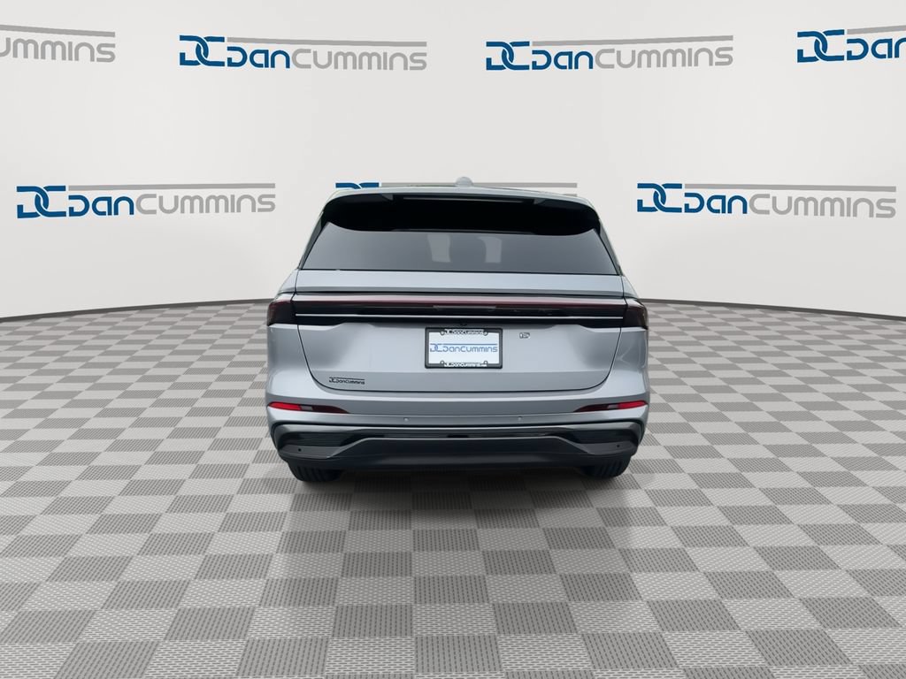 New 2025 Lincoln Nautilus Premier w/ Jet Appearance Package AWD/4WD image 7