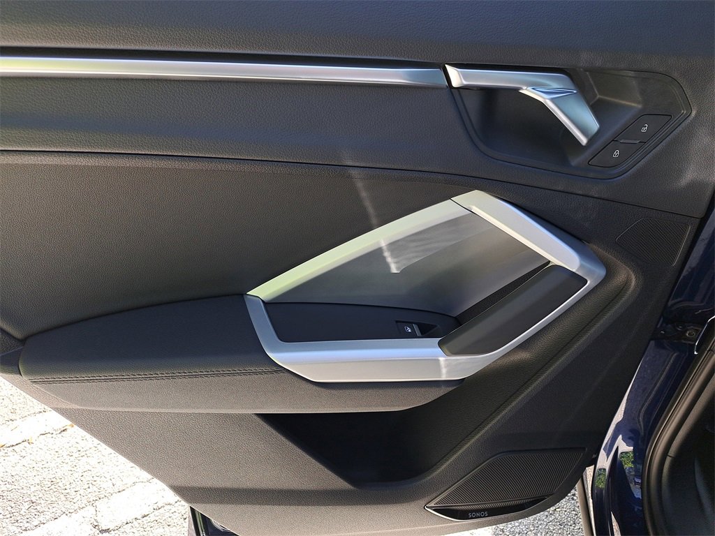 New 2025 Audi Q3 2.0T Premium image 29
