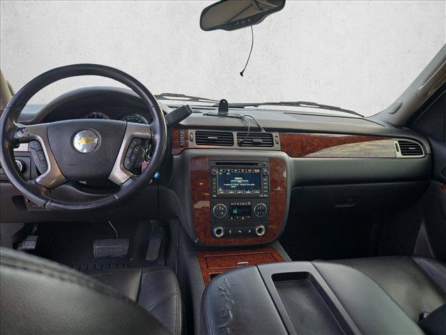 Used 2011 Chevrolet Tahoe LTZ AWD/4WD image 18
