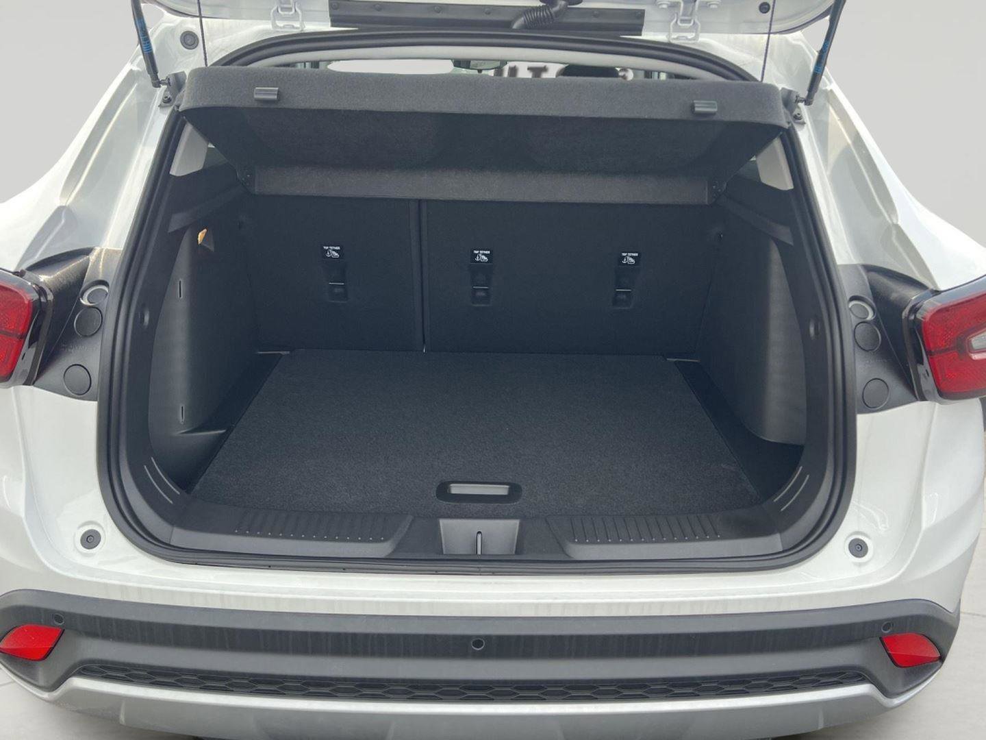 New 2026 Chevrolet Trax LT w/ Driver Confidence Package image 9