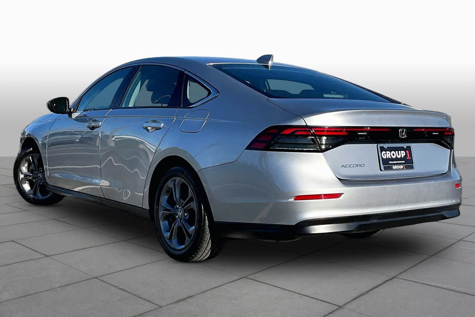 Used 2024 Honda Accord EX image 11