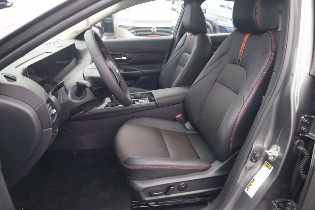 New 2026 Nissan Sentra SR w/ SR Premium Package FWD image 20