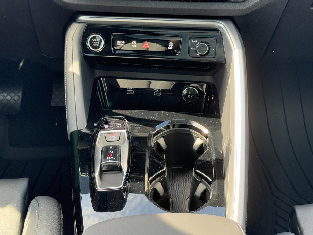 New 2025 Audi Q5 Premium Plus image 11