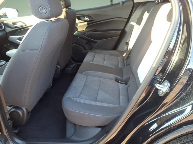 Used 2024 Chevrolet Trax LS w/ LS Convenience Package FWD image 11